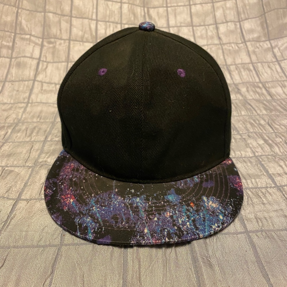 Wuke 7-1/4 snap back flat bill galaxy 🌌 hat
